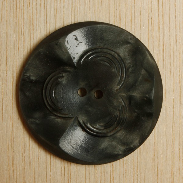 B086 アンティークプラスチック(カゼイン)ボタン