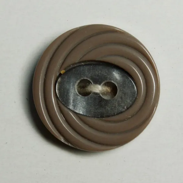 VRE028 アンティークプラスチックボタン