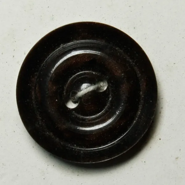 アンティークプラスチックボタン<B043>