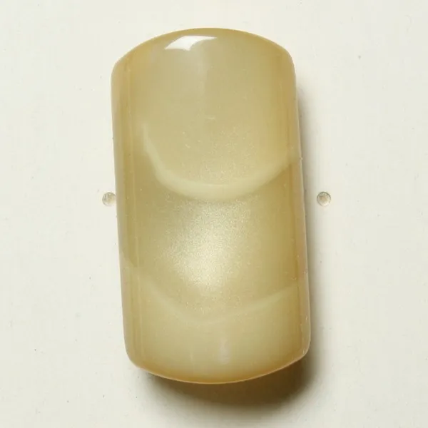 FI056 アンティークプラスチックボタン