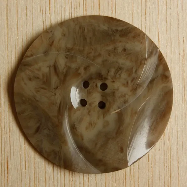 LWR067アンティークプラスチック(カゼイン)ボタン