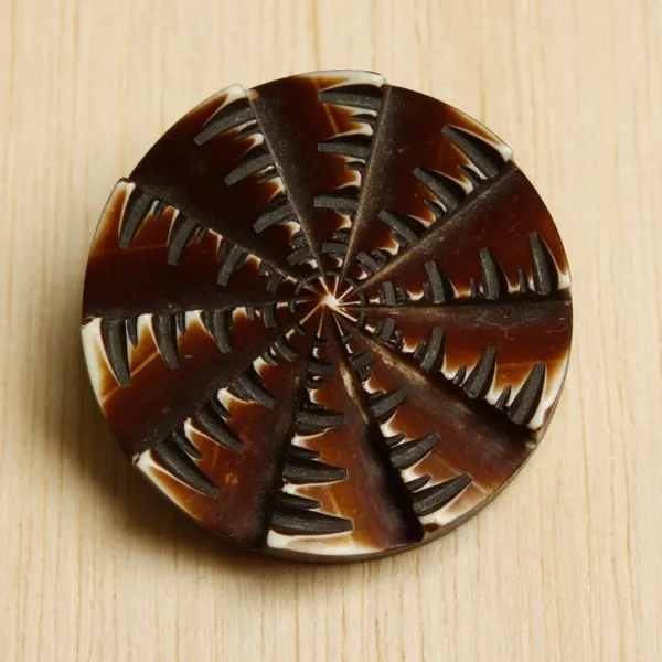 B080 アンティークプラスチック(カゼイン)ボタン