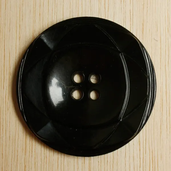 B098 アンティークプラスチック(カゼイン)ボタン