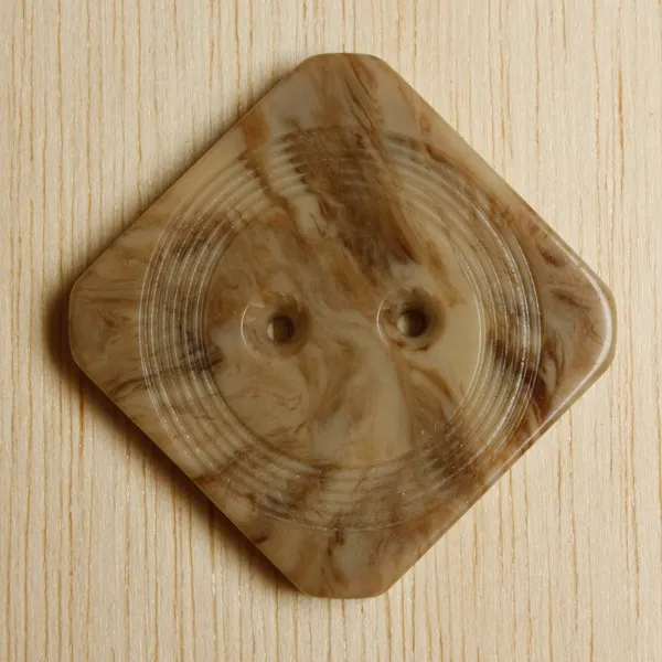 F102アンティークプラスチック(カゼイン)ボタン