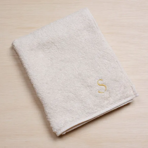 S刺繍入り ピマ綿 イニシャルハンドタオル